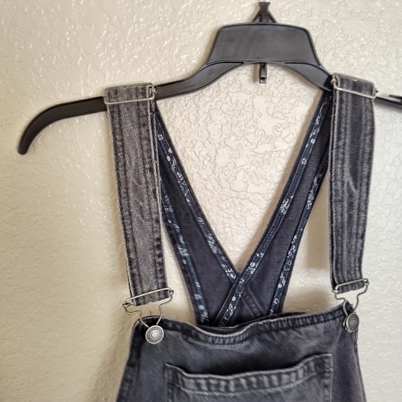 Free People Louise Denim Skirtall in Rocky Mountain Black sz 4 - Picture 5 of 7